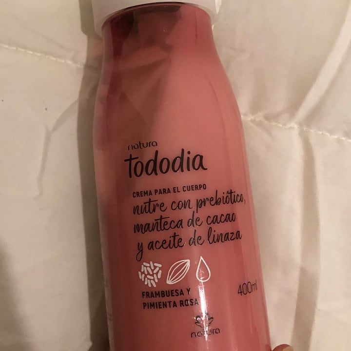 photo of Natura Crema corporal todo día ciruela y pimienta rosa shared by @valenequiza on  14 May 2021 - review