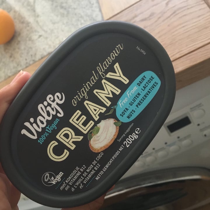 review photo of Violife Creamy Original Flavour shared by @zsoffmeszaros on 03 Sep 2021 - review