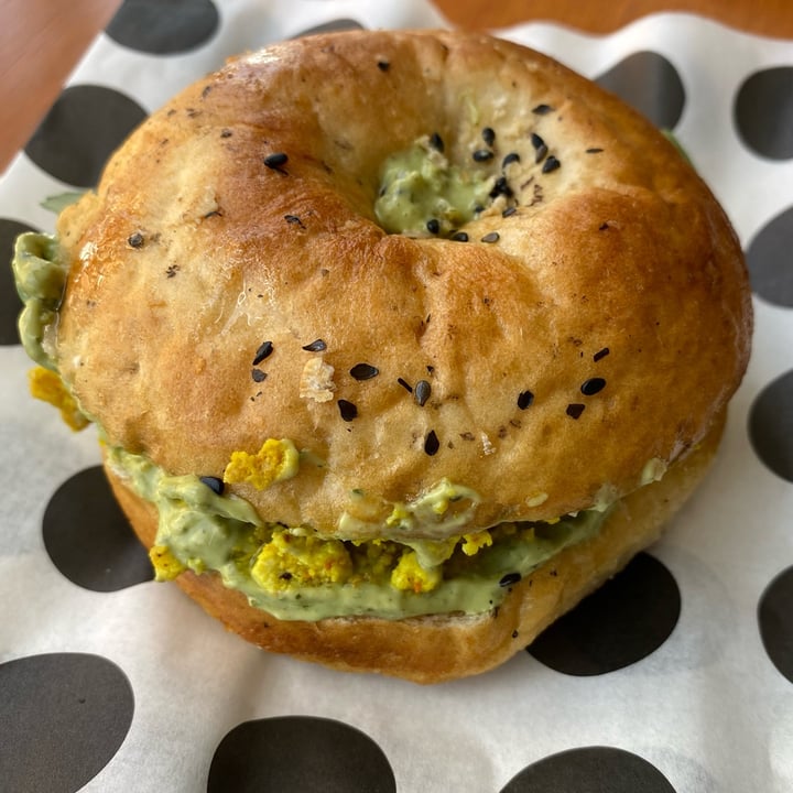 review photo of Serena Morena Bagel de No-Pollo shared by @limonce11o on 19 Nov 2022 - review