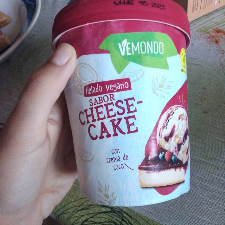 photo of Vemondo Helado Vegano sabor Cheese-Cake shared by @sofixmartin on  09 Jul 2021 - review