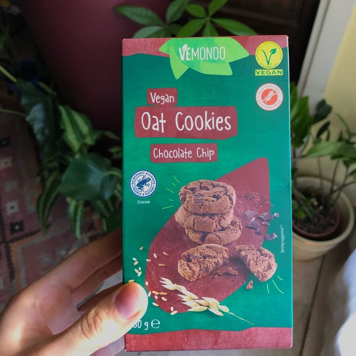 photo of Vemondo  Vegan Oat Cookies Chocolate shared by @carmelau on  11 Dec 2022 - review