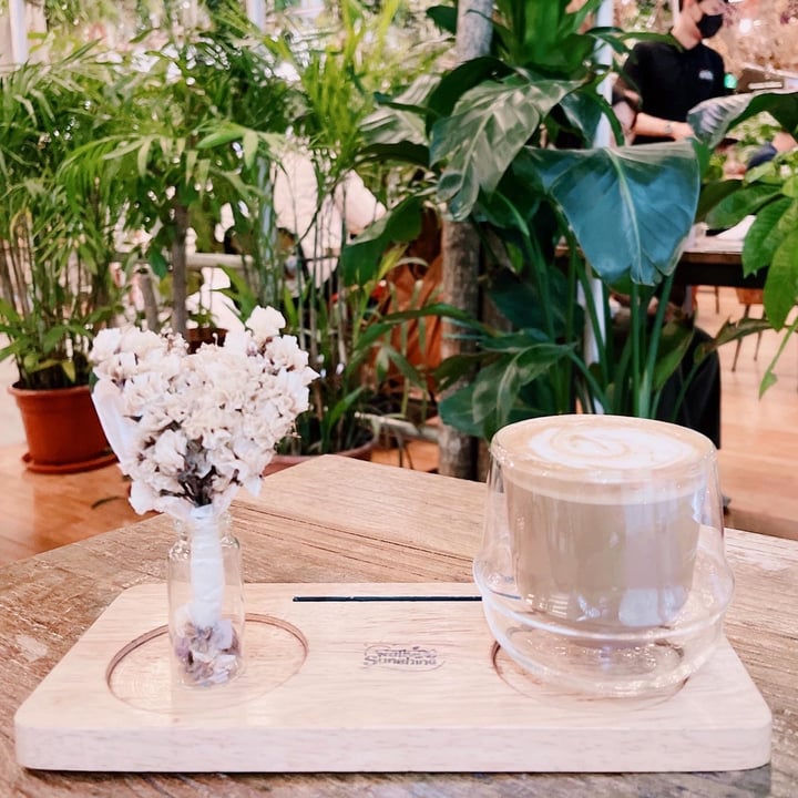 photo of Walking On Sunshine at Orchard Central Ginseng Latte (Opted for plant based Mylk) shared by @veggiexplorer on  13 Nov 2021 - review