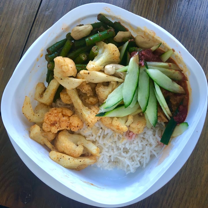 photo of Simple Lifestyle Healthy Vegetarian Cafe Vegan Nasi Lemak shared by @emdothe77 on  04 May 2021 - review