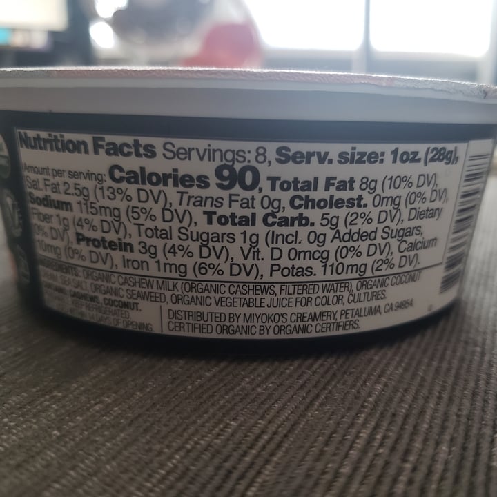review photo of Trader Joe's Vegan tzatziki dip shared by @doeshmoe1313 on 01 Jun 2022 - review