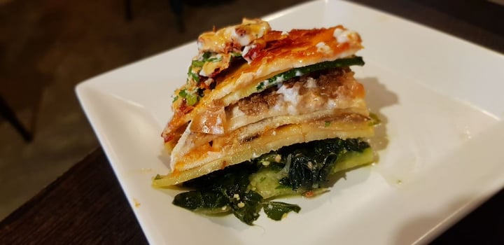 photo of Afterglow By Anglow Raw Crispy Lasagne shared by @kelvinngo on  28 Mar 2019 - review