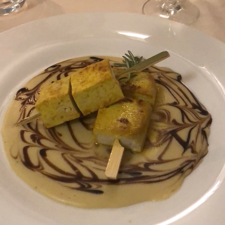 photo of Il Doge Tofu con crema di ceci shared by @maticosta on  21 Apr 2022 - review