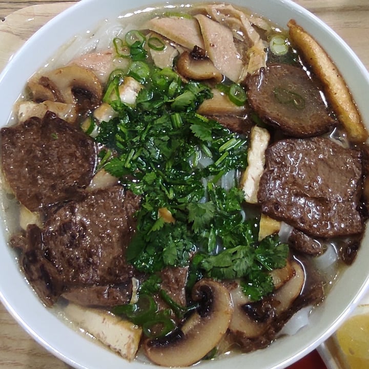 photo of Loving Hut Iceland Pho Veggie Noodle Soup shared by @sumarhvonn on  13 Jan 2022 - review