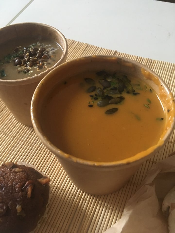 review photo of Romero Verde Bar Restorán Crema De Calabaza Asada shared by @hedewind on 29 Jan 2020 - review