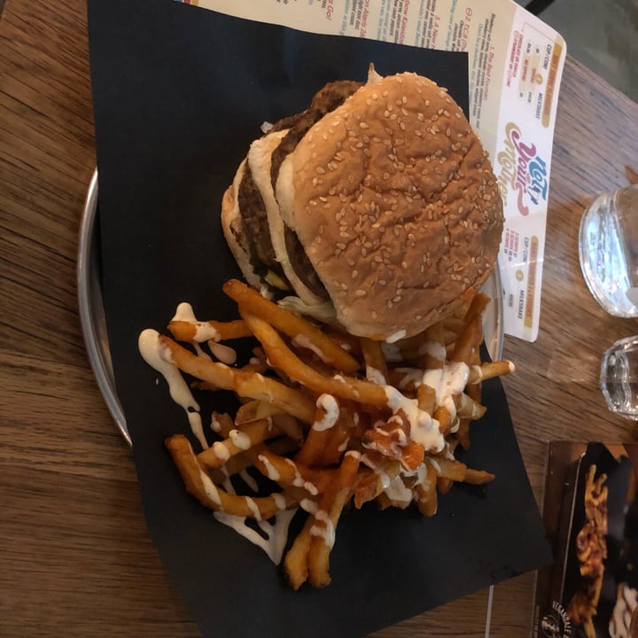 photo of Doomie's Big Mac shared by @mizrozey on  09 Sep 2019 - review