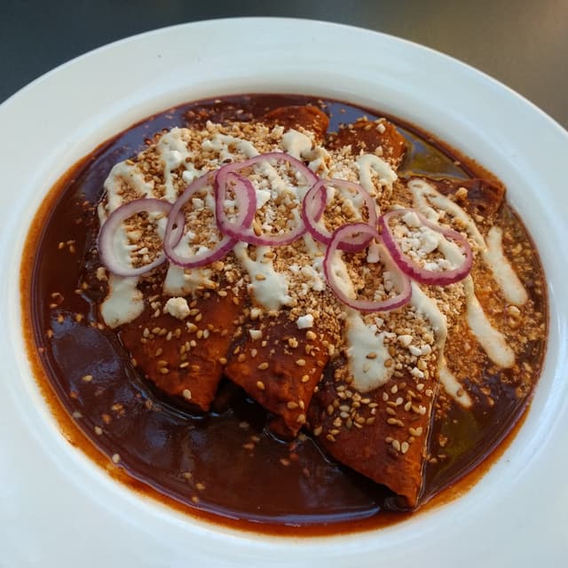 Photo of the dish “Enmoladas”