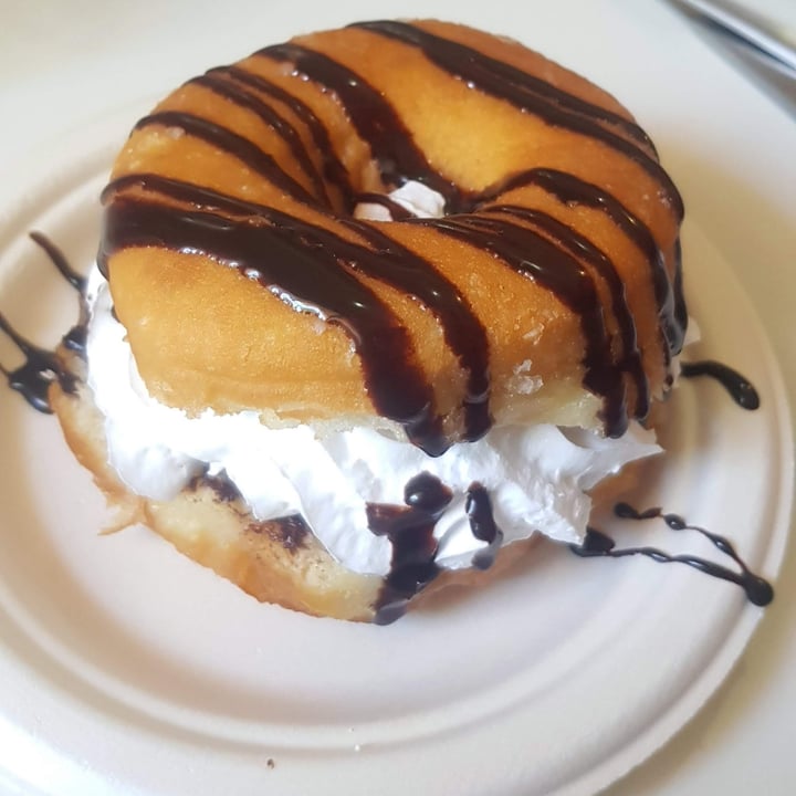 review photo of Ruta 42 Donut de chocolate shared by @marialopez on 24 Jul 2020 - review