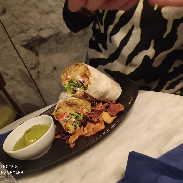 review photo of Botanica Lab Cucina Burrito Con Avocado E Cavolfiore + Guacamole shared by @mati02 on 22 Dec 2021 - review