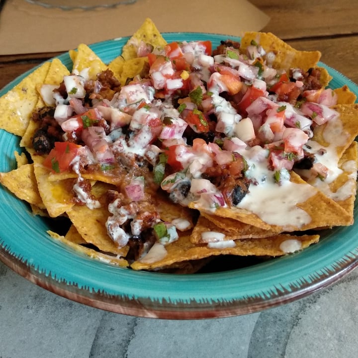 photo of La Teca Burger Nachos chili shared by @laugl on  26 Jan 2021 - review