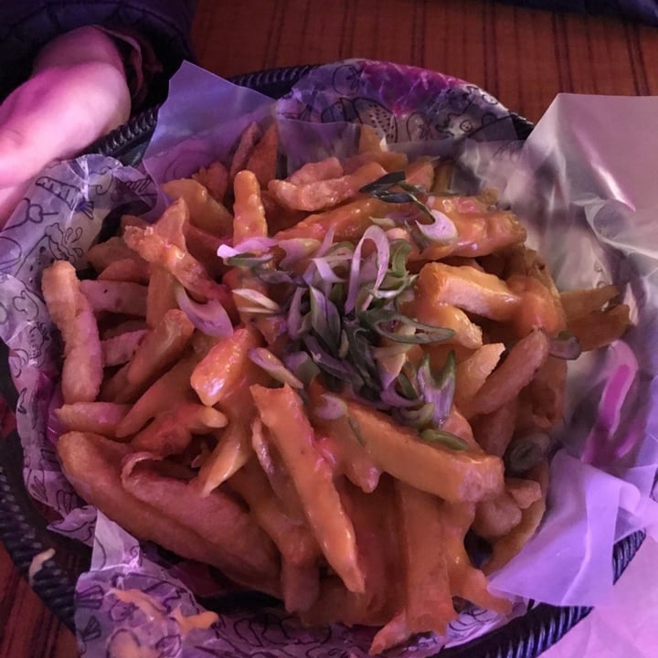 photo of Lado v Papas con queso cheddar vegano shared by @agustina1996 on  24 Oct 2021 - review