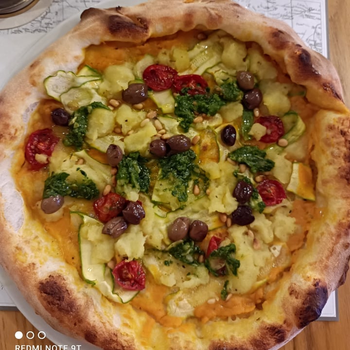 photo of Fermata Est Pizza Vegana shared by @dajana98 on  27 Nov 2021 - review
