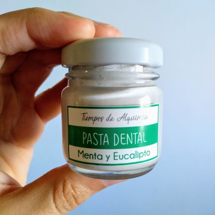 photo of Tiempos de Alquimia Pasta Dental Menta Y Eucalipto shared by @belu22adl on  19 Jan 2022 - review