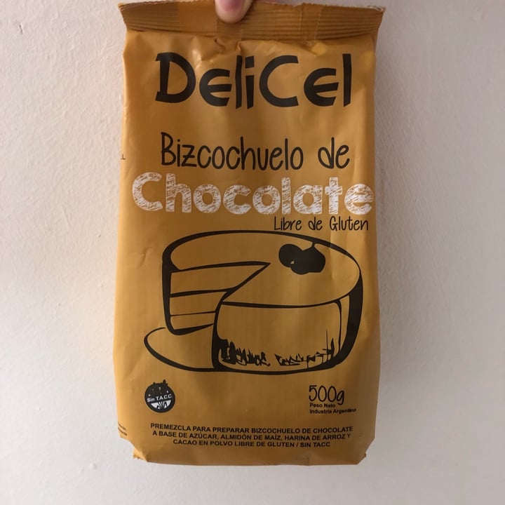 photo of Delicel Bizcochuelo sabor Chocolate shared by @anaacraveroo on  07 Jul 2021 - review