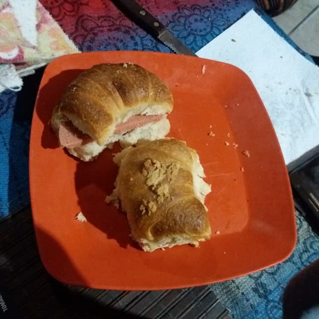 Foto do prato “medialunas”