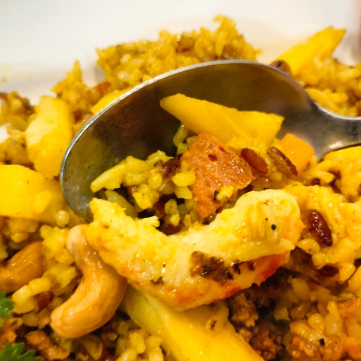 photo of Veggielicious Thai Cuisine Pineapple Fried Rice Set shared by @elej91 on  06 Jul 2022 - review