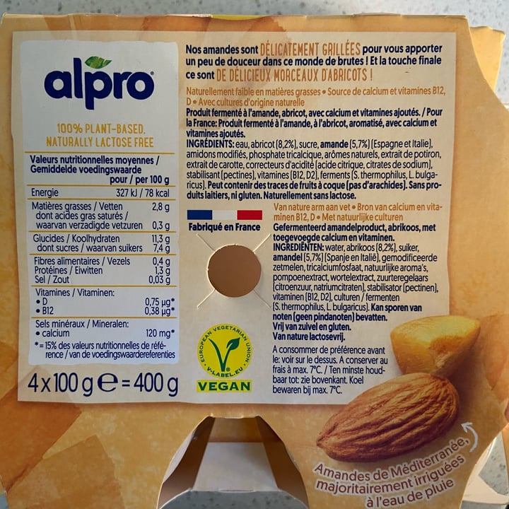 photo of Alpro Complètement Amande - abricot shared by @fxk on  02 Jan 2022 - review