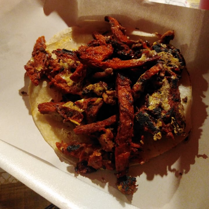 review photo of Mercado Del Chorro Gringa Con Queso - El Trompo Vegano shared by @selrmoon on 28 Aug 2021 - review