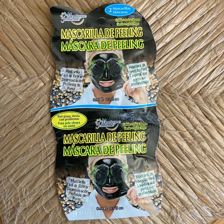 photo of Montagne Jeunesse Mascarilla De Carbón Y Azúcar Moreno shared by @marianaimb on  30 Jul 2021 - review