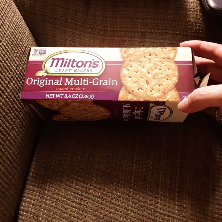 review photo of Milton's Craft Bakers Original multigrain shared by @orthovegancat on 02 May 2022 - review
