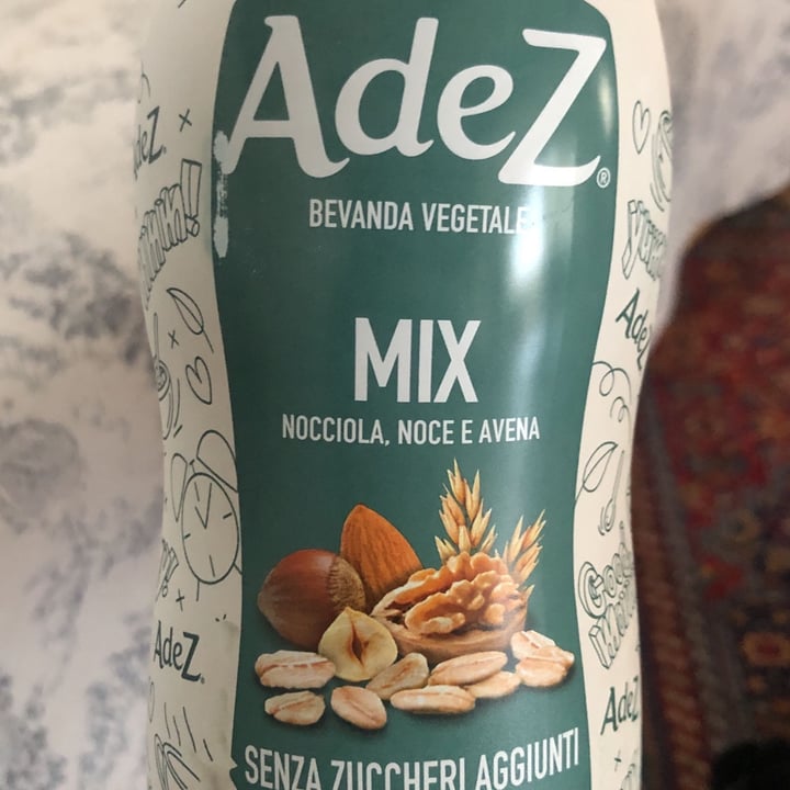 photo of AdeZ Bevanda Vegetale Mix Nocciola, Noce e Avena shared by @chiaramente on  09 Jun 2022 - review