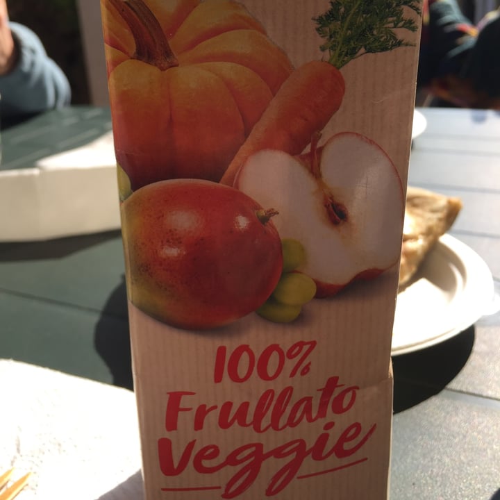 photo of Valfrutta 100% frullato veggie shared by @thefamilyman on  21 Jun 2022 - review