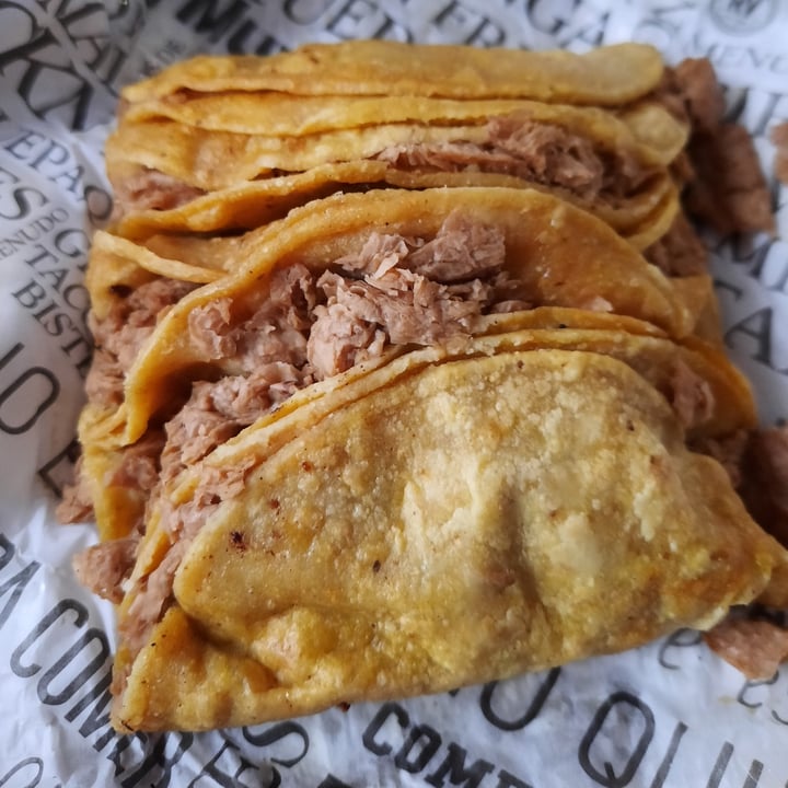 photo of Revolucion Verde Tacos de bistec shared by @ichbinangie on  25 Apr 2020 - review