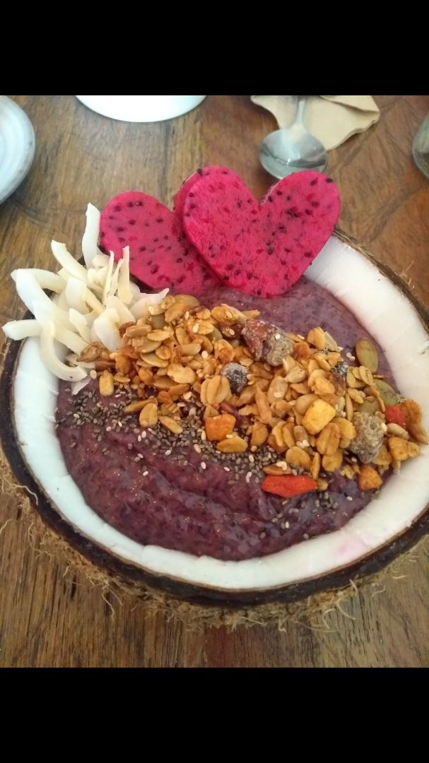 photo of VIBE Cafe Amazonian Acai Bowl shared by @felice on  09 Apr 2020 - review