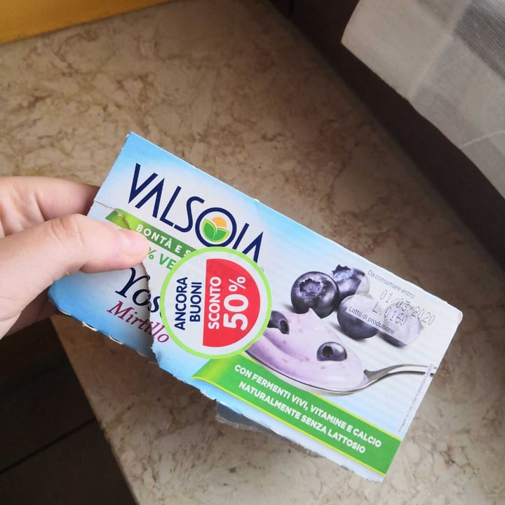 photo of Valsoia Yosoi Yogurt Mirtillo shared by @giadapiparo on  27 Feb 2020 - review