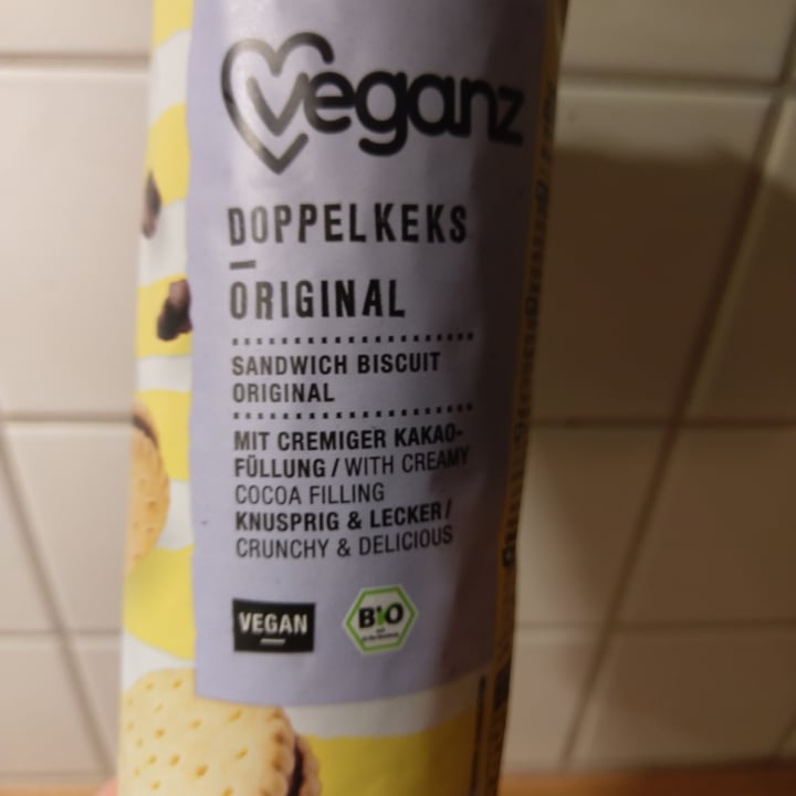 photo of Veganz Doppelkeks Kakao Sandwich Biscuit shared by @bettythegerman on  23 Jun 2021 - review