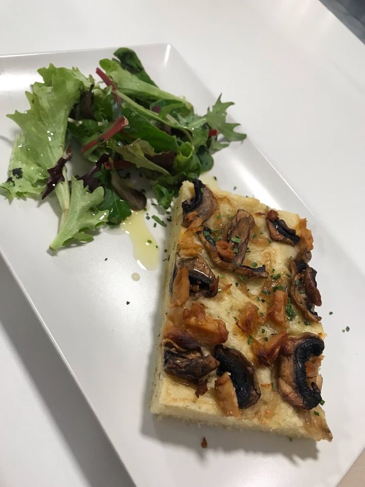review photo of Distrito Vegano Focacha (del menú del día) shared by @andrebay on 29 Jan 2020 - review