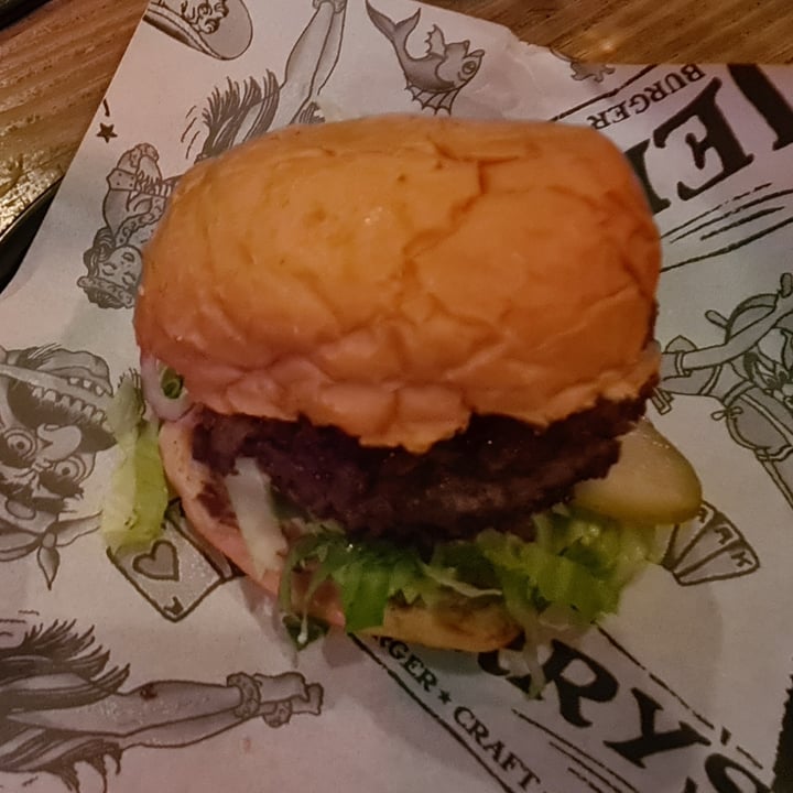 review photo of Jerry's Burger Bar Observatory Holy (Not) Cow Burger shared by @bidz on 19 Sep 2021 - review