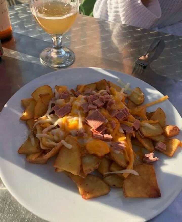 photo of Ruta 42 Patatas con bacon y cheddar shared by @rok on  24 Jul 2019 - review