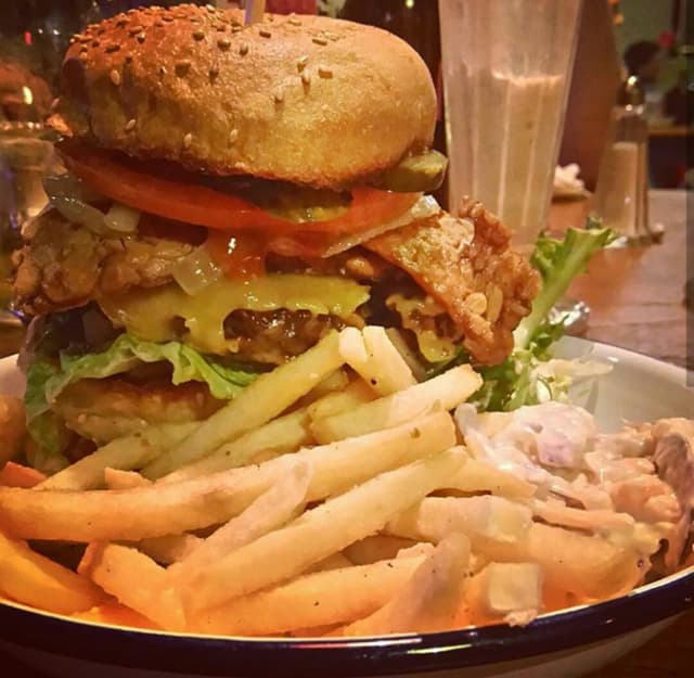 「Kahuna Burger」の料理の写真
