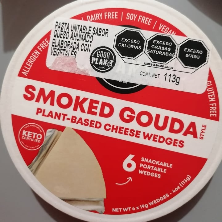 photo of Good Plants Smoked Gouda shared by @raquelochoa on  27 Nov 2022 - review