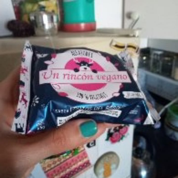 review photo of Un Rincón Vegano Alfajor de Frutos del Bosque shared by @siempreveg77 on 29 Oct 2022 - review