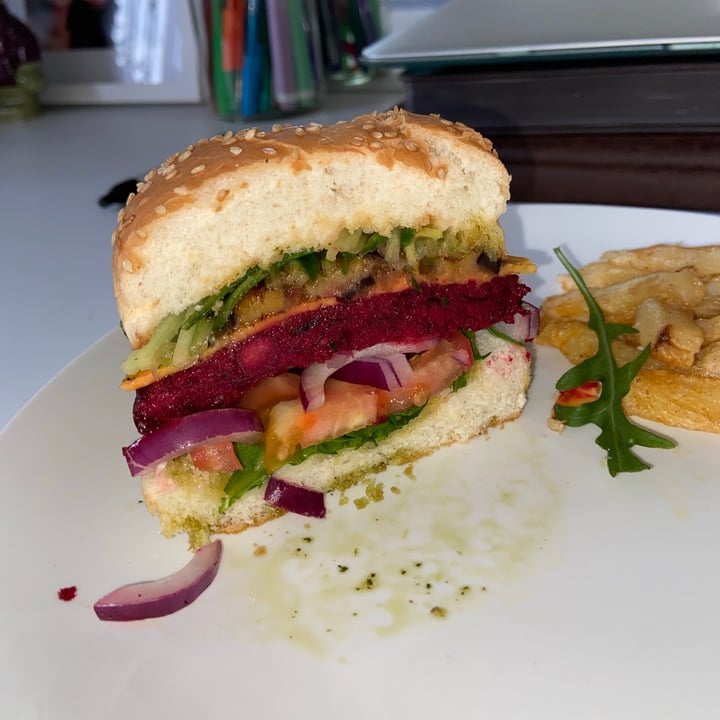 photo of Soet Society Café Vegan Cheeseburger shared by @sagittariuskitty on  17 Jun 2021 - review
