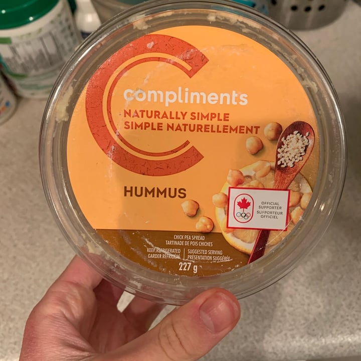 photo of Compliments Hummus Chickpea Spread shared by @ingridpar on  08 Nov 2021 - review