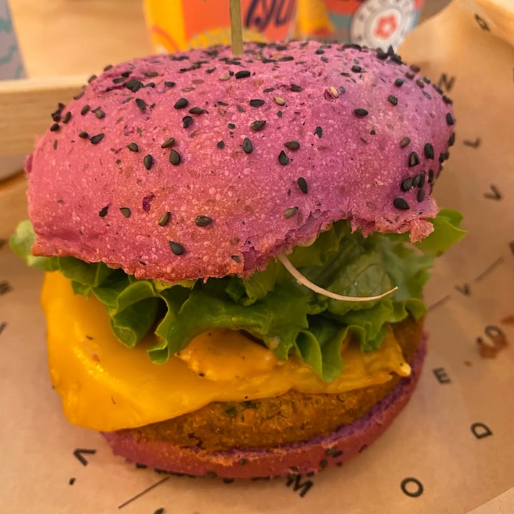 photo of Flower Burger Cherry Bomb shared by @alisanni on  08 Apr 2022 - review