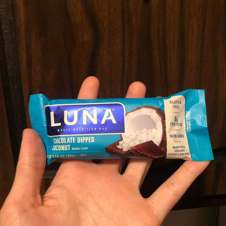 photo of LUNA Chocolate Dipped Coconut Bar shared by @bchristo on  04 Oct 2021 - review