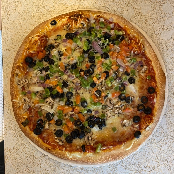 photo of Papa Murphy's | Take 'N' Bake Pizza Dairy-Free Cheese Garden Veggie shared by @knorthway on  22 Apr 2022 - review
