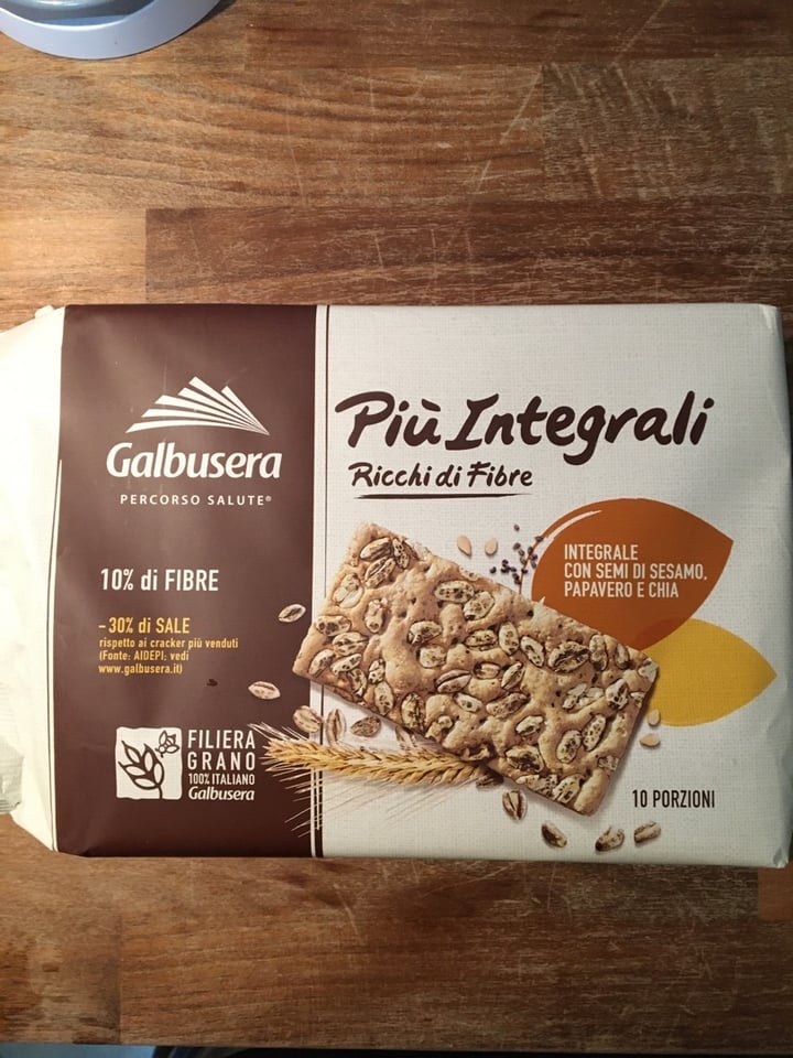 photo of Galbusera Crackers Più integrali shared by @rifugiomiletta on  11 Feb 2020 - review