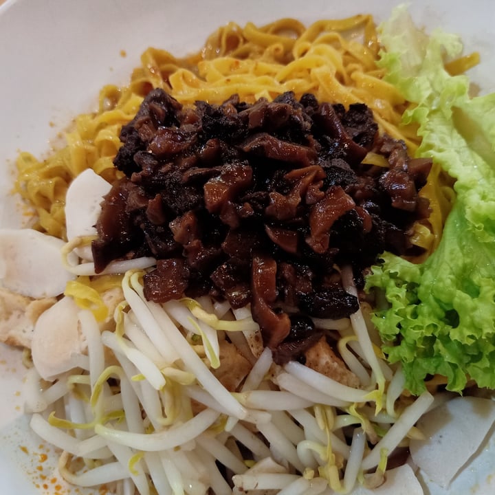 photo of Loving Hut Mee pok shared by @skylet on  01 Sep 2021 - review