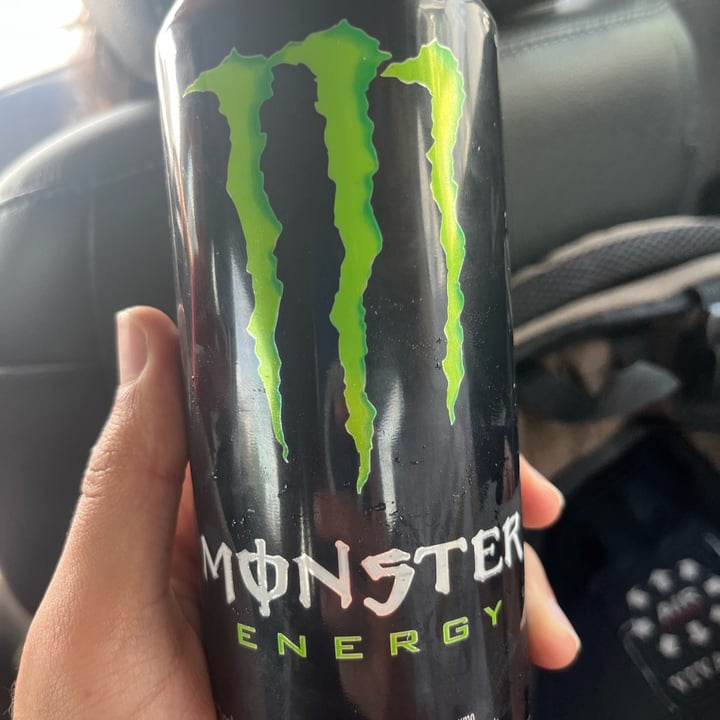 photo of Monster Energy energético shared by @humantay on  08 Jul 2022 - review