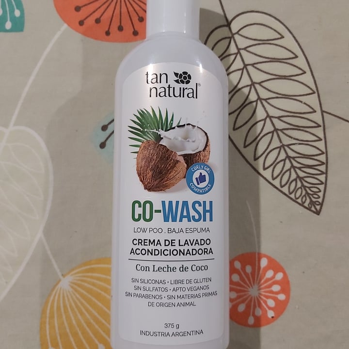 photo of Tan Natural co wash acondicionador low poo shared by @larasumiacher on  05 Jun 2021 - review