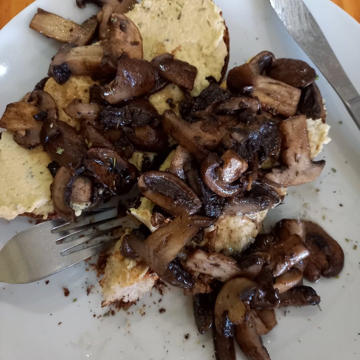photo of Pure Café Avo, mushrooms and hummus on sour dough bread shared by @lynmossner on  12 Feb 2022 - review