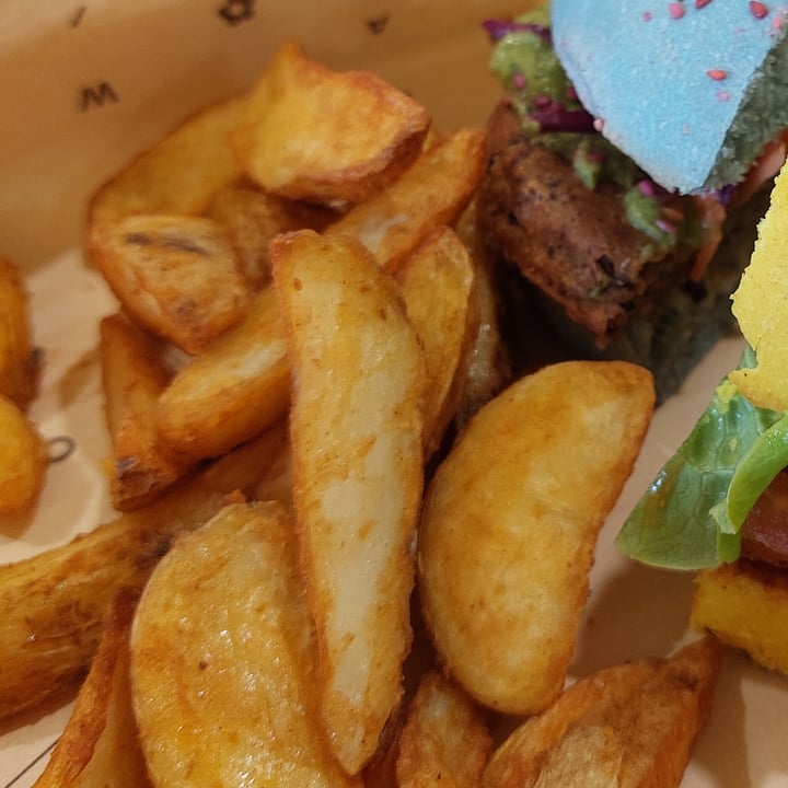 photo of Flower Burger Patate savory shared by @gemmaviva on  28 Mar 2022 - review